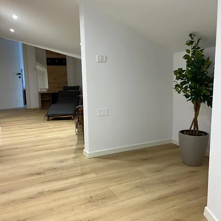 Apartman Mountain Escape With Sauna *